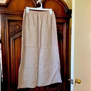 NWOT Jones New York size S 34 inches long summer skits